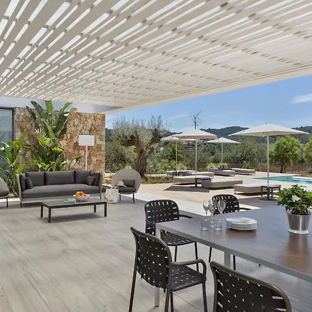 וילה Countryside With Outdoor Space *